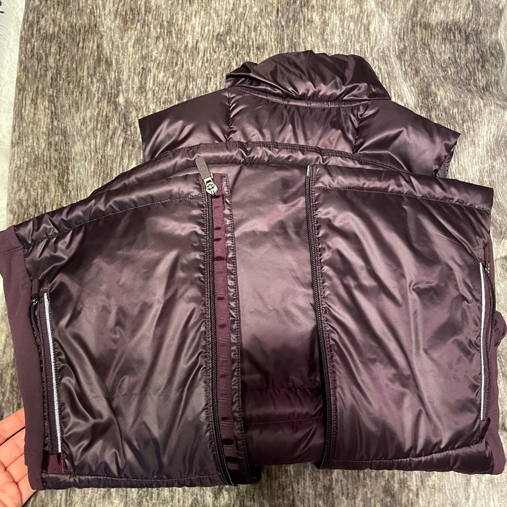 Lululemon down for a run purple vest - Picture 3 of 9
